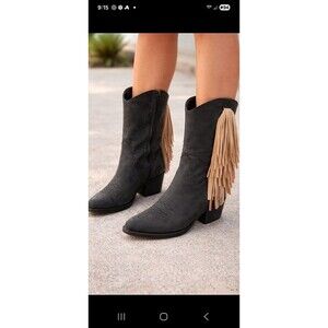 Women's Preowned Dingo Fringe dark gray/black leather cowgirl Ankleboots sz 9
